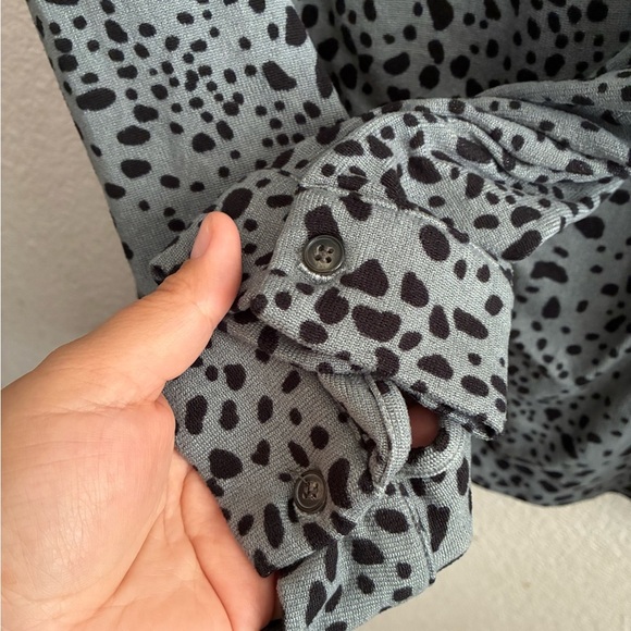 Millibon Black and Gray Animal Print Button-Down Shirt S - Picture 10 of 12
